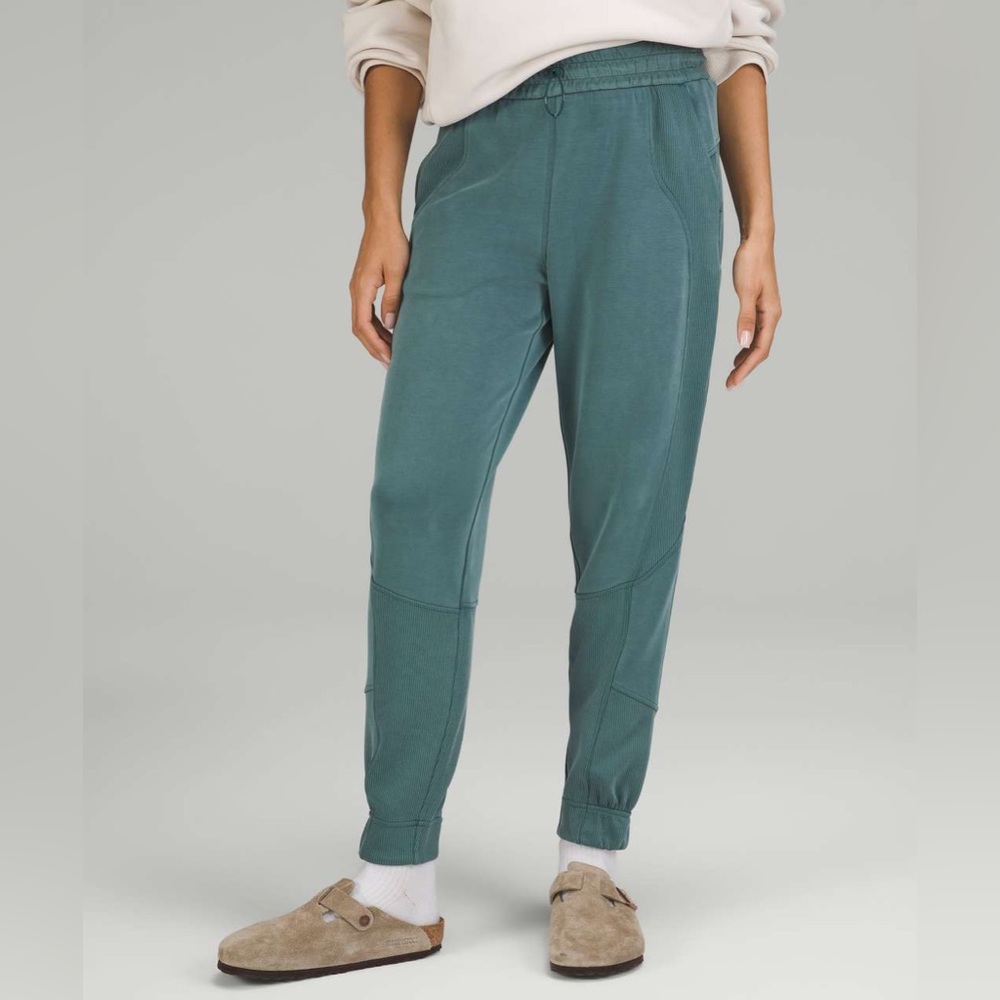 Lululemon Softstreme Ribbed High Rise Jogger
